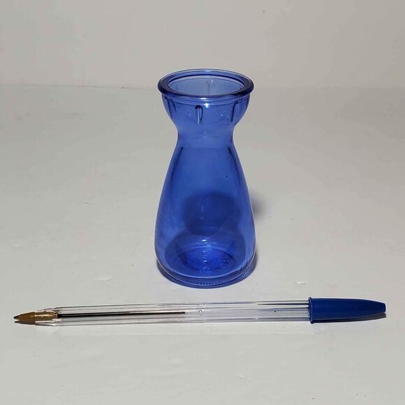 3 Small Glass Bud Vase Set Purple Blue Green - Picture 3 of 7